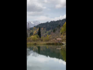 Самое красивое озеро в горах Адыгеи находится на высоте 1600 м в 18 км от пос. Гузерипль - Партизанская поляна...