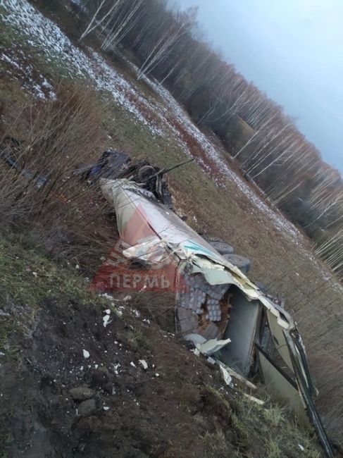 ‼️Мороженое и пельмени, которые везли в магазины Перми, после ДТП раздали челябинцам

Пост по теме ранее:..