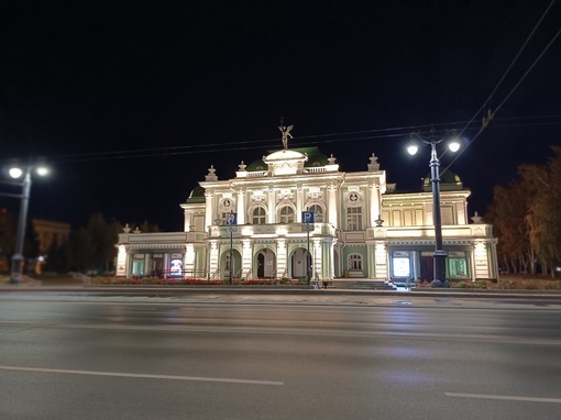 Добрый день! Пишу статью про город Омск. Нужны красивые фото - виды и достопримечательности. Из интернета..