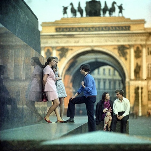 📷Кадр из прошлого: Дворцовая площадь, 1973..