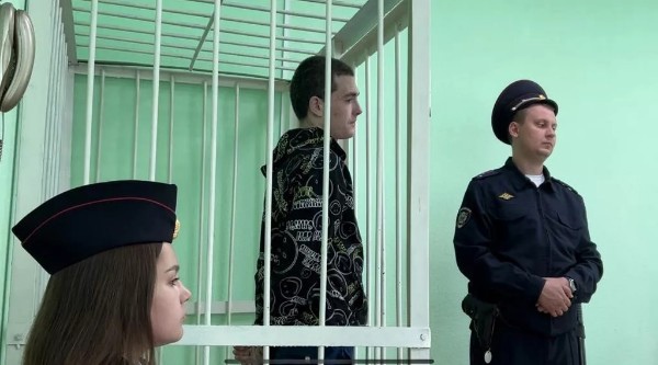 Всего ему удалось украсть чуть более 18 тысяч рублей

Новосибирец Никита Белова получил срок за вооруженное..