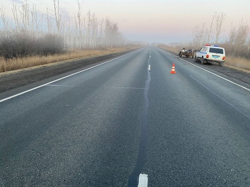 На трассе в Омской области мотоцикл с выключенными фарами попал в ночное ДТП

Сегодня в шестом часу утра на 441..