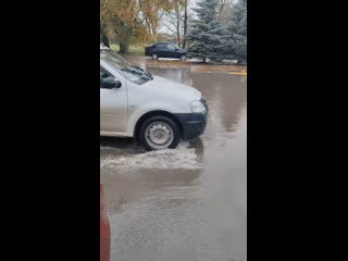 А в Батайске сегодня снова текут..