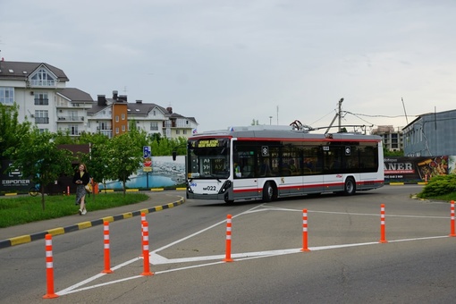 В Краснодар поступили все 60 новых троллейбусов

Из общего числа электротранспорта 38 единиц техники — с..