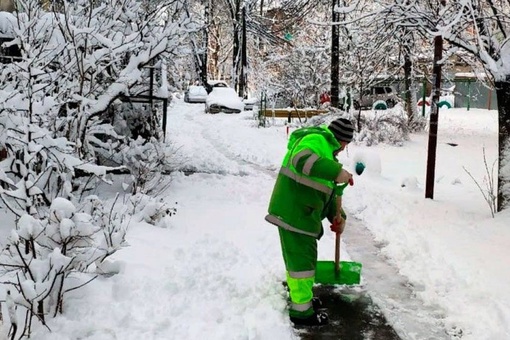 В Краснодаре провели около 600 выездных проверок по готовности управляющих компаний к зимним холодам и..