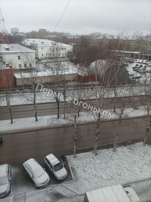 Пермь сегодня тоже уже со снежочком..