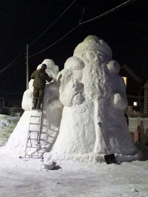 🗣️ Вот таких снежных гигантов слепил житель Кулебак! Получилось очень..