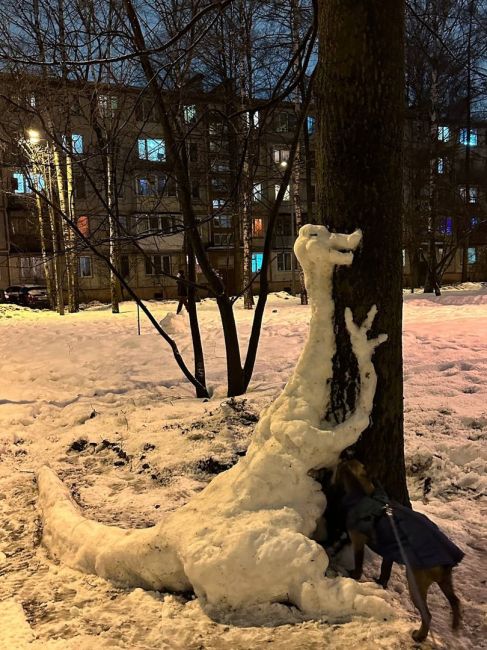 В Петербурге заметили ранее неизвестный вид динозавров —..