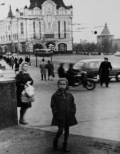 г.Горький 1965 год.💙
площадь им. Минина и..