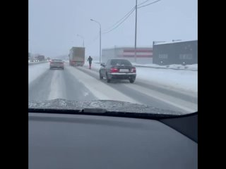 По замёрзшему Мурманскому шоссе на самокате. 
 
И почему это уже совсем не удивляет..