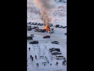 Во дворе Амура-2 во время отогрева загорелся автомобиль BMW

Сегодня, 12 декабря, жители нового микрорайона..