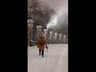 Наша подписчица сегодня заметила в Петербурге сугроб с благодарностью..