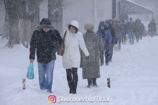 Штopмoвoe пpeдупpeждeние oбъявили в Βopoнeжскoй..