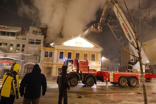 ⚡️Открытое горение в д. 46 по ул. Б. Покровская ликвидировано!

Жертв и пострадавших нет, всех успели вывести..