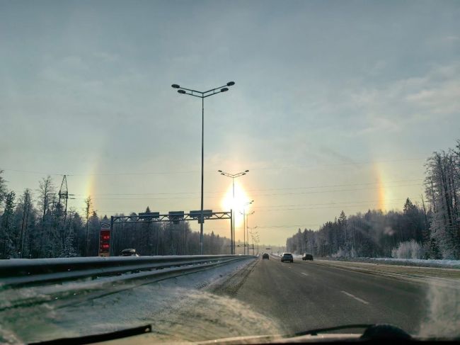 На Восточном обходе сегодня можно было наблюдать необычное явление - гало..