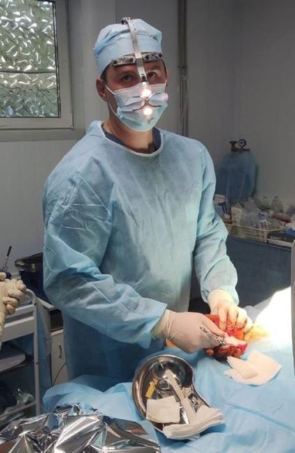👏Уфимский хирург заново создает поврежденные части тела военнослужащих

Медики из Башкирии спасают жизни..