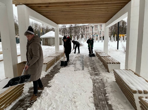 🗣Студенты Арзамасского политехнического института запустили челлендж - ребята просто взяли и убрали снег..