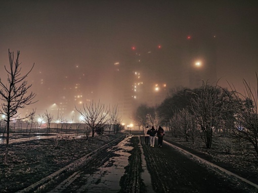 Прекрасные фотографии от нашего подписчика. Возле ЮФУ в период..