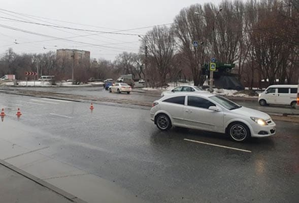 В Самаре водитель Opel Astra сбил пешехода, который переходил дорогу не там, где нужно 

ДТП произошло в 8:18 в..