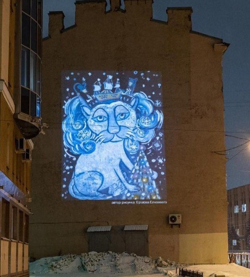 Детские рисунки украсили фасады петербургских домов 
 
В преддверии новогодних праздников шесть зданий в..