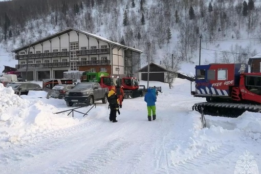 В Хакасии во время метели пропали туристы, которые отправились в тайгу на снегоходах. Среди них были жители..