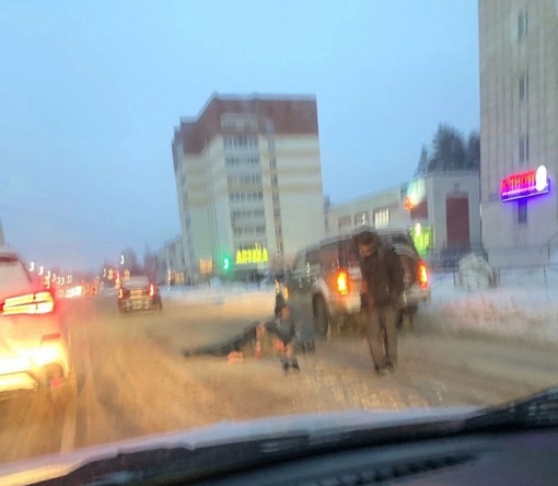 От подписчиков 

В Чайковском сбили пенсионера. Будьте внимательны на дороге ☝🏻

Подпишись 👉🏻 [club69295870|ЧП..