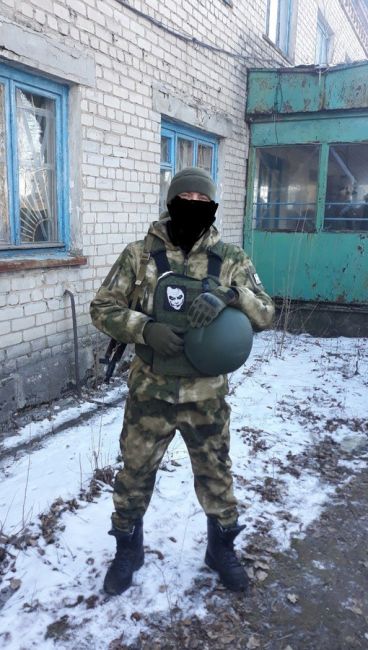 Боец с позывным Хоттабыч передаёт привет родной Нытве из под Донецка..