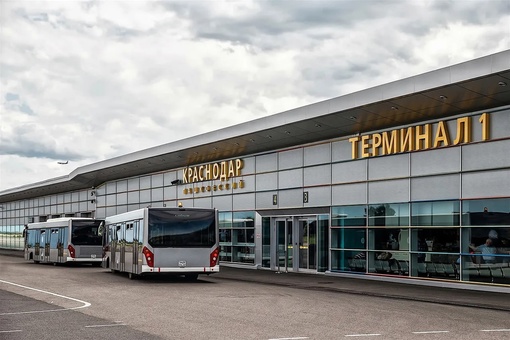 Минобороны запретило открывать аэропорт в Краснодаре. Поэтому его не будут открывать для рейсов..