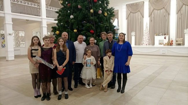 Новый год – время чудес и исполнения желаний! 
 
Мечты детей из разных уголков Нижегородской области сбылись..