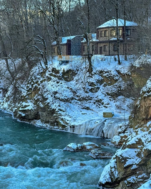 ❄️Ледяные водопады Руфабго, Адыгея

⏱️январь 2024г.
📹..