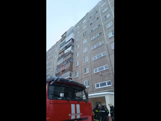 🔥 Пожар в Сормовском районе

Жильцы очень благодарны пожарным, которые быстро среагировали, потушили пламя..