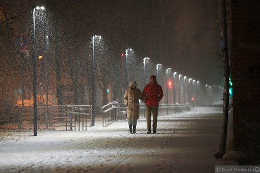 В Волгограде долгожданная зимняя сказка ❄🌨

Гулять по снежному городу — отдельное удовольствие..