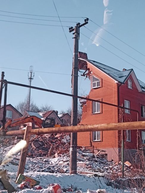 На Вавилова продолжают сносить дома 🏠 Там хотят строить..