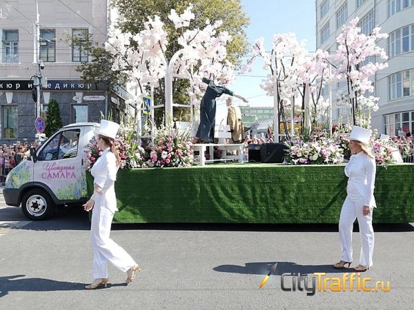В Самару в 2025 году может вернуться «Фестиваль цветов» 

Мероприятие не проводится в городе с 2020 года. 
 
В..