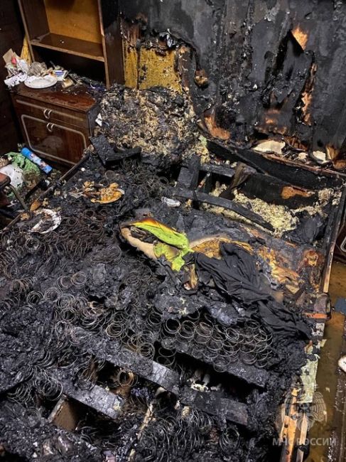 🗣Два человека пострадали при пожаре в Сормовском районе 
 
Горело имущество небольшой комнаты в квартире на..