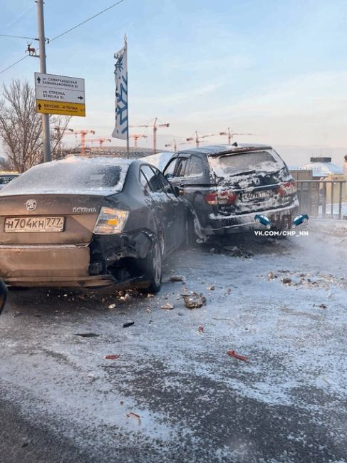 🗣️ Авария на Канавинском мосту. Движение..