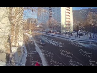 В Москве на улице Образцова водитель Volkswagen сбил 76-летнего поэта Льва Рубинштейна.

Сейчас врачи сражаются за..