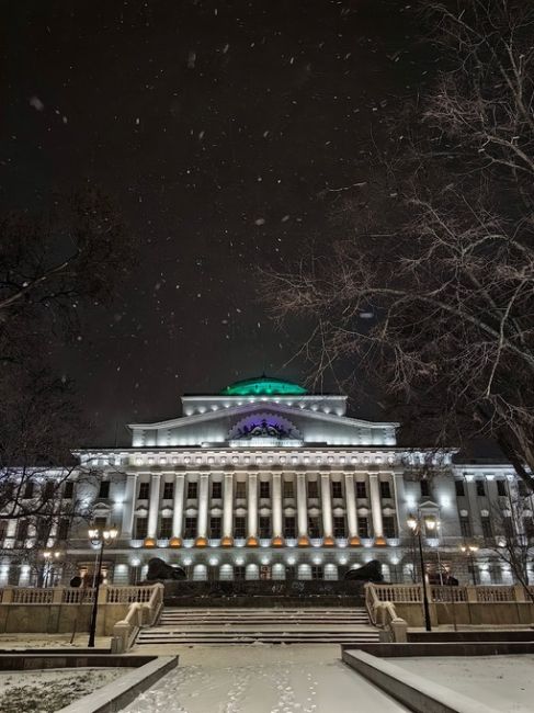 Вечерняя фотопрогулка по центру Ростова. Наступила зима..