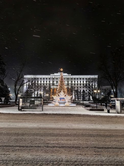 Вечерняя фотопрогулка по центру Ростова. Наступила зима..