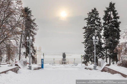 Утреннее солнце в конце январе ☀❄

Доброе утро, друзья..