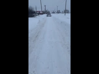 Дороги в Царицыно  с улицы алмагач до Каспийской до сих пор не очищены , движение заблокировано, выезд с..