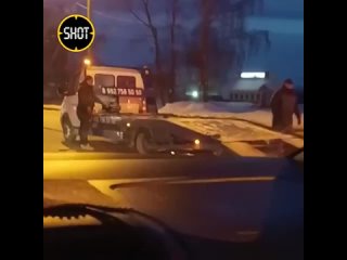 ‼Настоящий экшн устроил накануне вечером уроженец Перми на чёрной Toyota Camry возле посёлка Кугеси..