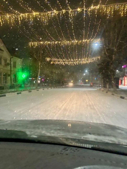 Ростовскую область заметает ❄️ В Красном Сулине выпало много..