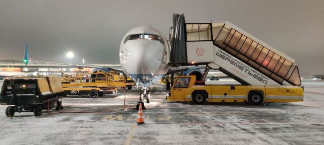 По факту аварийной посадки в Новосибирске самолета из Горно-Алтайска СК начал проверку

По данным СК,..