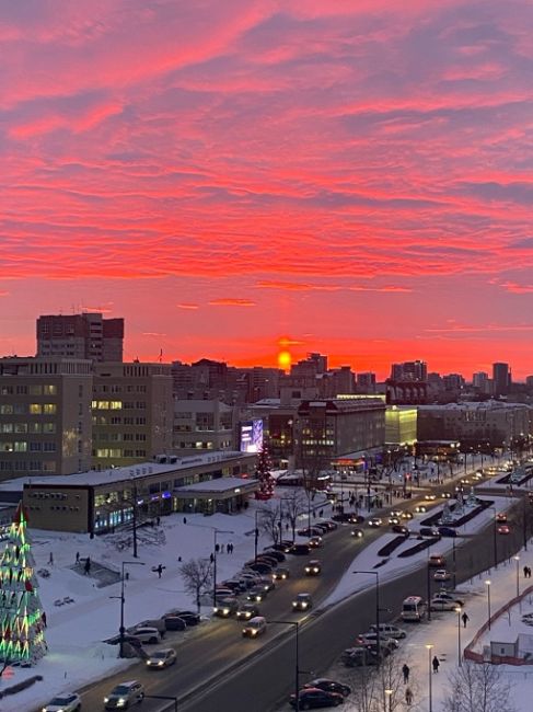 Сегодня в небе была необычайная красота..