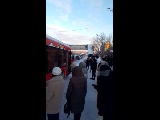 Вот так в последние дни приходится ездить казанцам..