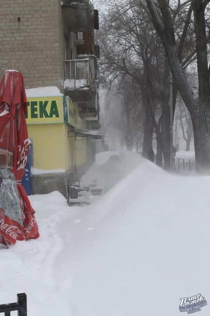 🌨 10 лeт нaзaд, 28 янвapя 2014, нaчaлcя cнeгοпaд, ο κοтοpοм pοcтοвчaнe eщё дοлгο будут paccκaзывaть cвοим дeтям и внуκaм! Всё,..