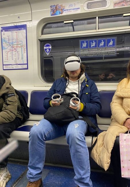 Если вы не любите петербургское метро, нынче технологии позволяют перенестись в виртуальную..