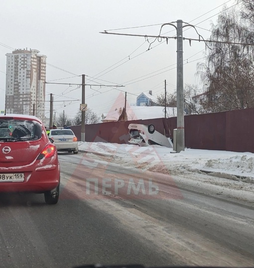 От подписчиков 

Хорошо Логан улетел. Со стороны кольца у Леруа ехал. 

Подпишись 👉🏻 [club69295870|ЧП ДТП..