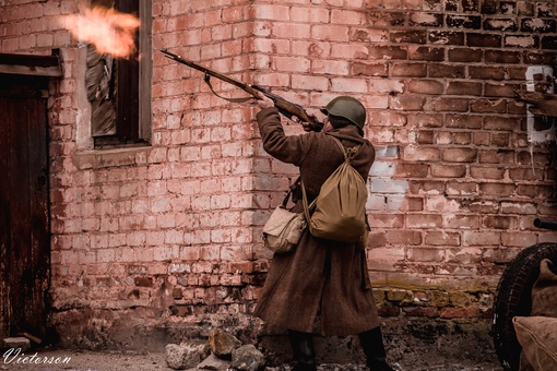 ⭐ В Волгограде у музея-заповедника «Старая Сарепта» прошла историческая реконструкция «Пленение Паулюса»..